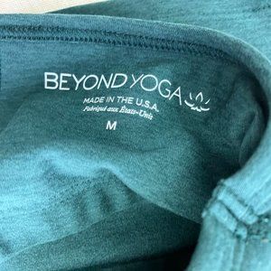 BUNDLE: 2x Beyond Yoga space dye yoga crops